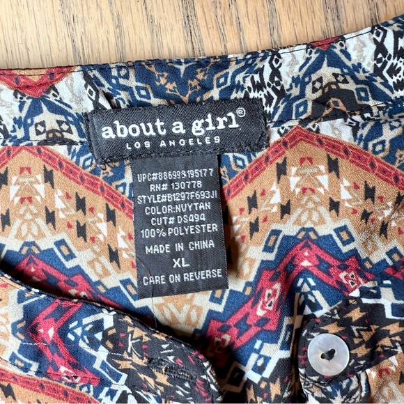 About A Girl Los Angeles Polyester Aztec Multi Color Blouse Top Size X-Large - Picture 11 of 12